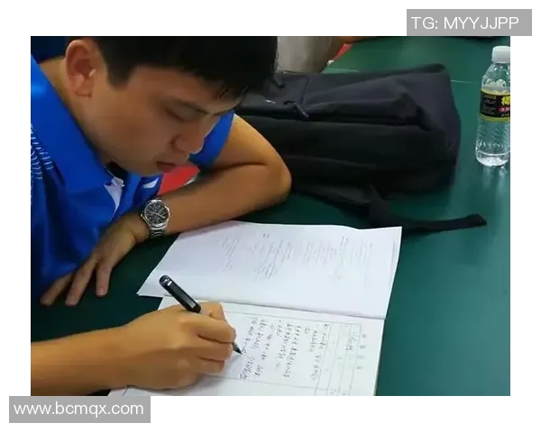 深圳网球队防反战术革新探讨与实践分析